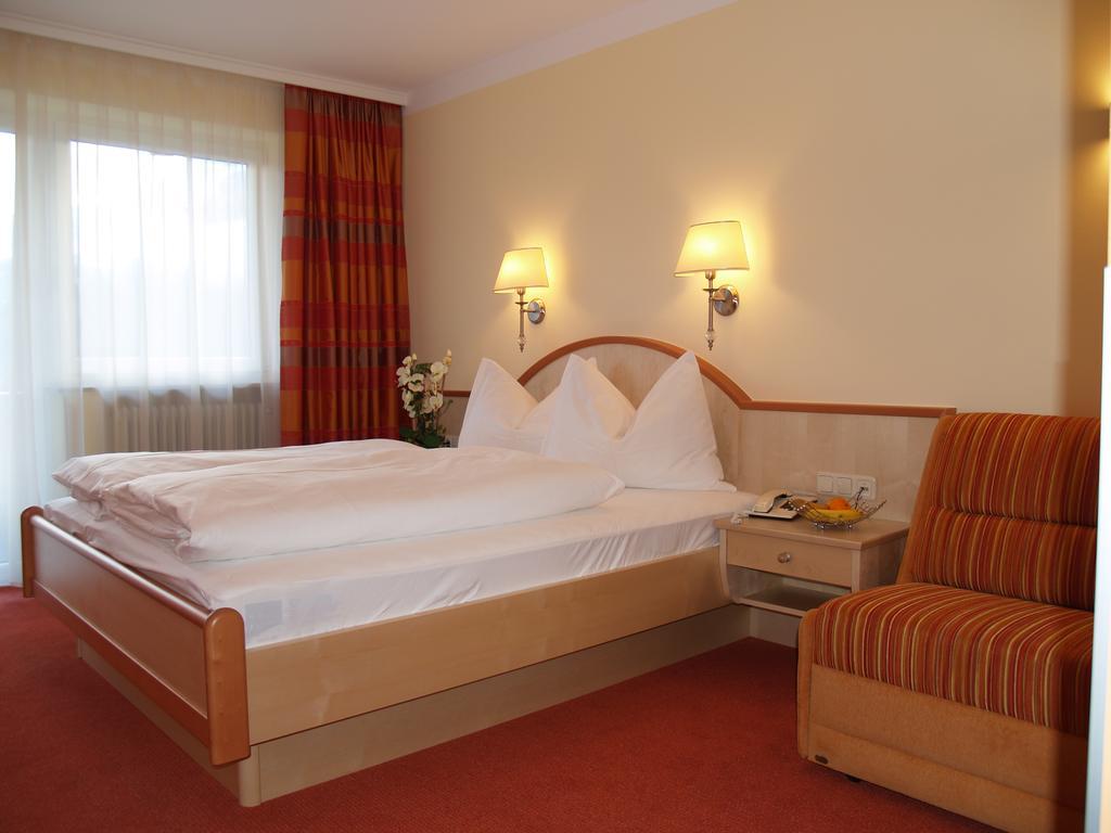 Tirolerhof Hotell Lermoos Rom bilde